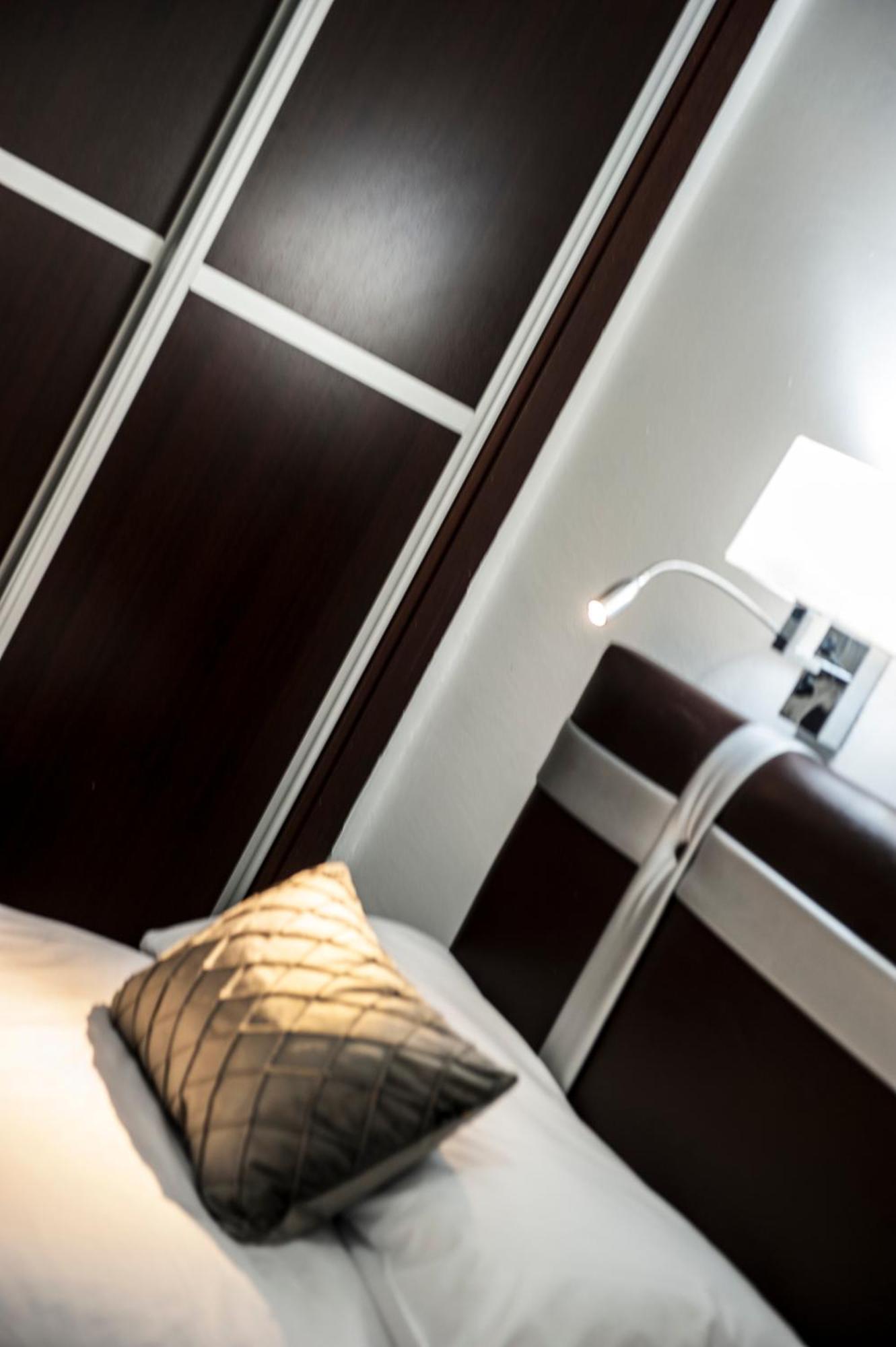 Hostal Las Palomas Lucena Luaran gambar