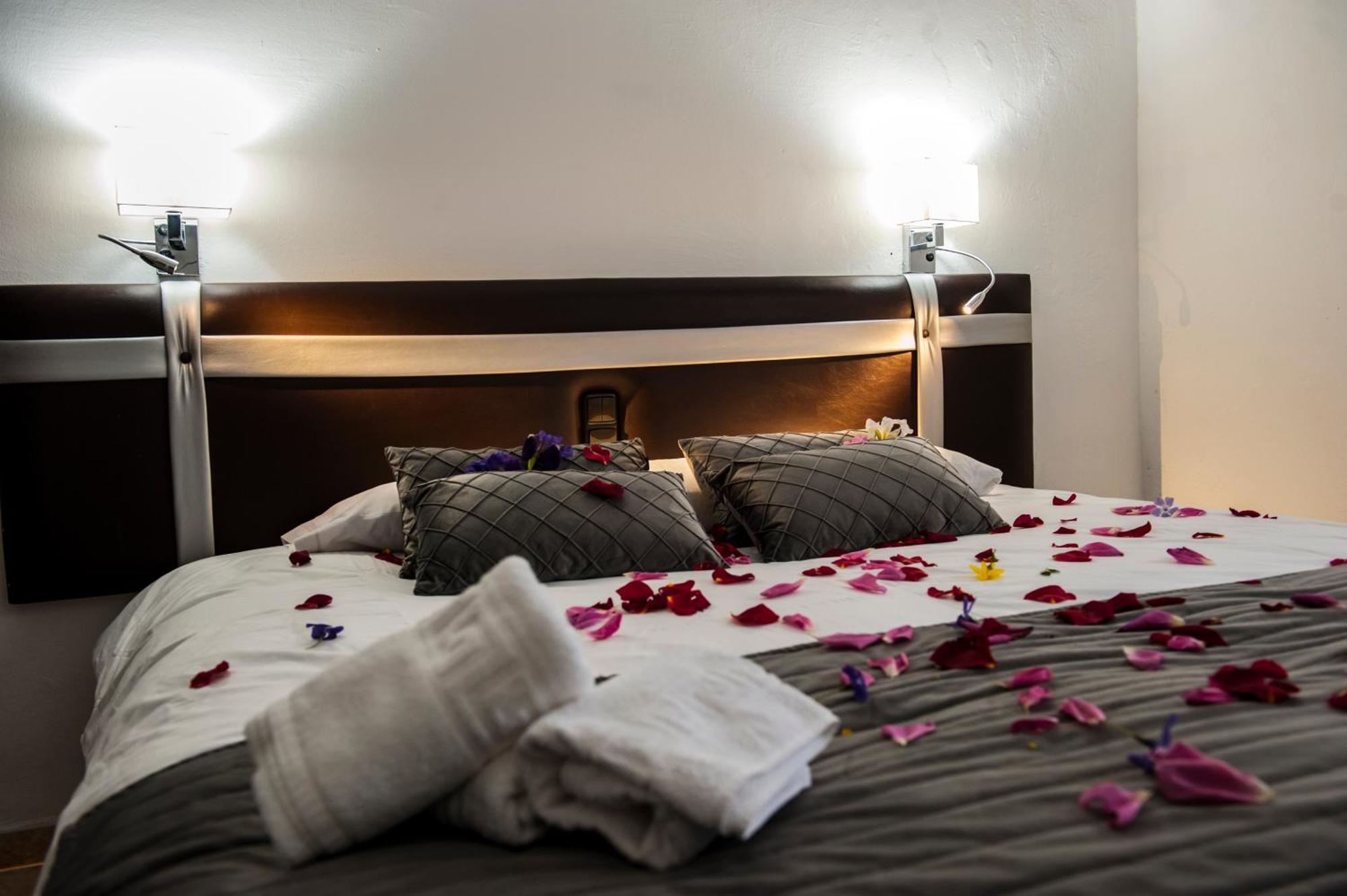 Hostal Las Palomas Lucena Luaran gambar