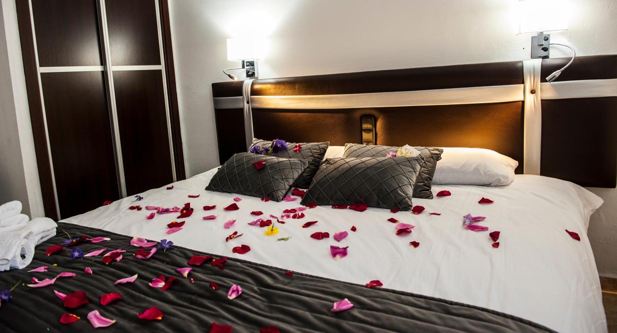 Hostal Las Palomas Lucena Luaran gambar