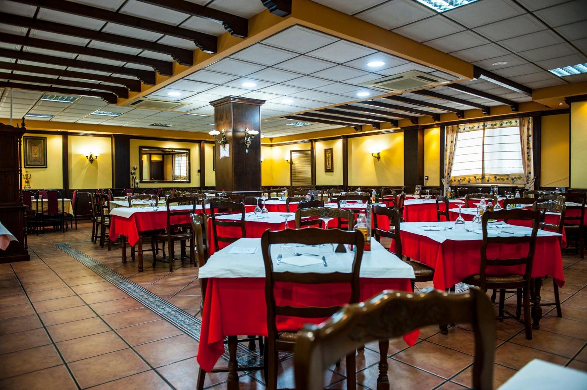 Hostal Las Palomas Lucena Luaran gambar